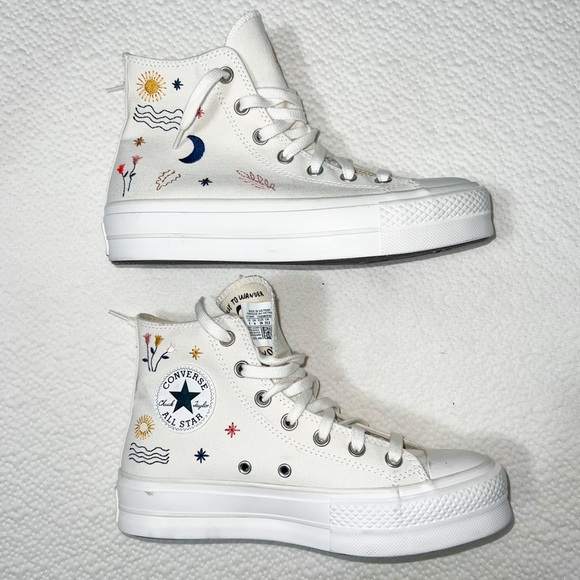 Converse Chuck Taylor All Star Lift Platform ‘It’s Okay To Wonder’ | 8 - Picture 11 of 13